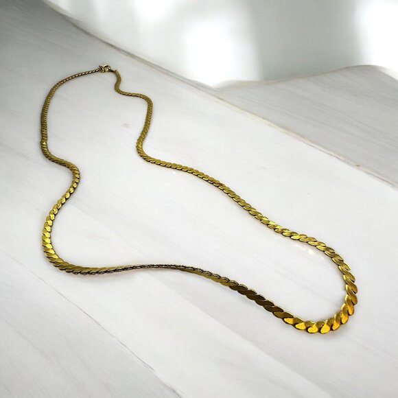 Vintage Trifari Long Gold Tone Snake Chain Necklace - Picture 2 of 4